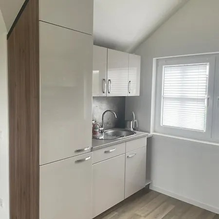 Am Jenneberg Mit Koelnbonn- Ausblick Bornheim (Rheinland)